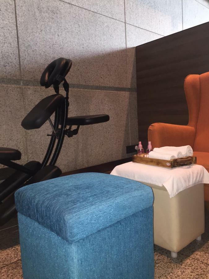 Aviserv Lounge Hotell Mumbai Eksteriør bilde